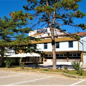 Santa Lucia Hotel